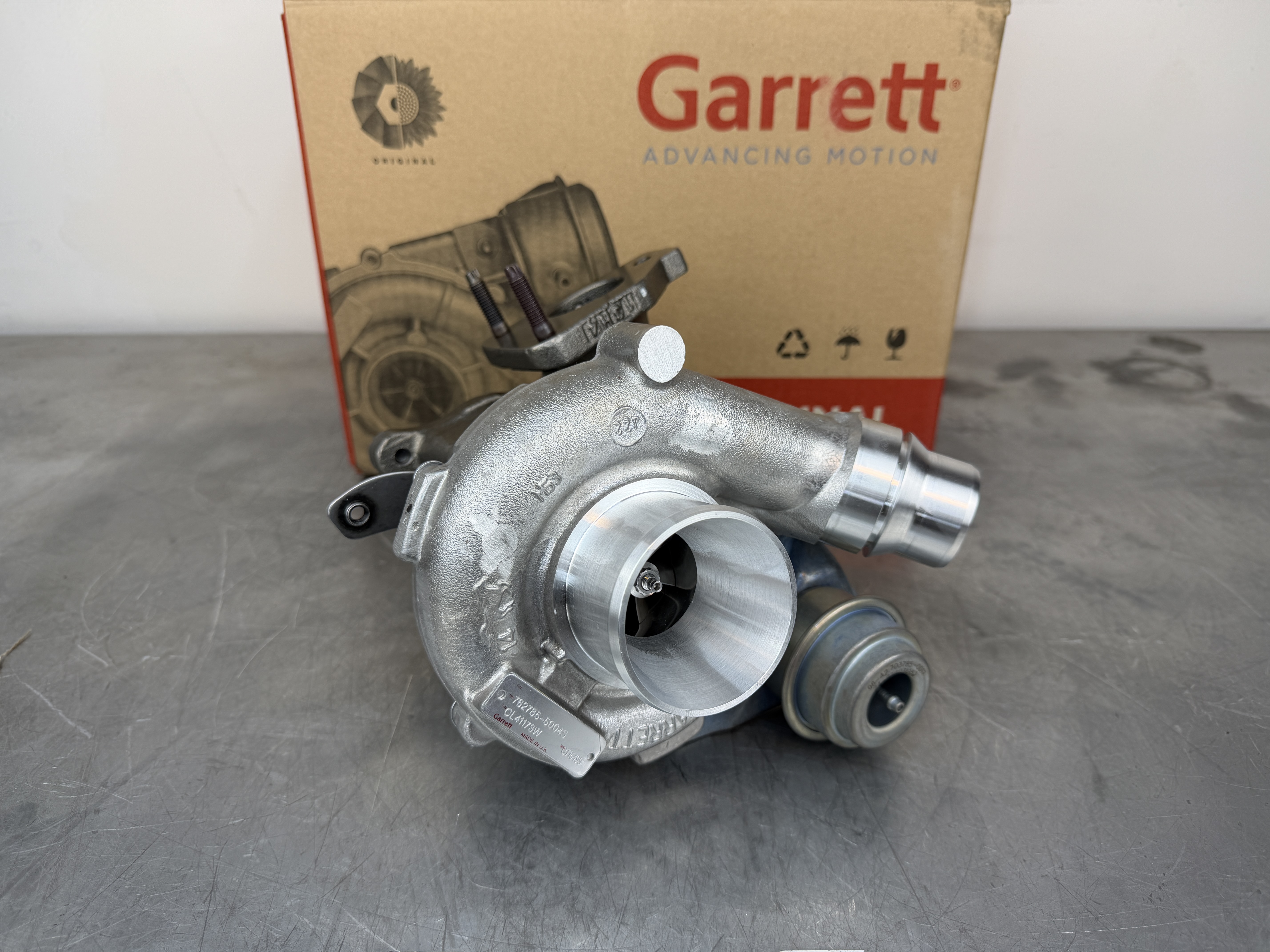 NISSAN OPEL RENAULT 2.0 DCI GYÁRI ÚJ TURBÓ